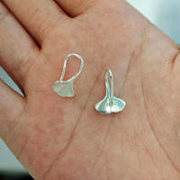 Pendientes de plata 925 - 1 par de ganchos para las orejas con hojas de Ginkgo - Lindo diseño floral creativo para uso diario en verano - details 1