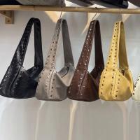 Bolso vintage biker-inspirado con hombros con puntas Suave, cierre de cierre, Forro de poliéster, bolso cruzado casual para mujeres Bolso de hombro duradero con cremalleras - details 1