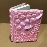 Cuaderno A5 con cubierta en relieve, escala de estrella de ojo de dragón, cuaderno en relieve, estilo mitología, textura de escala Vintage, cuaderno para niños - details 13