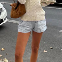 Pantalones cortos básicos cómodos e informales sueltos con botones de cintura elástica tejidos a rayas de verano para mujer - details 34