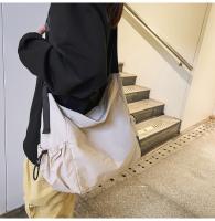 Bolso de nylon retro de gran capacidad, bolso de mensajero de hombro para hombres y mujeres, bolso de pareja versátil informal y de moda. - details 14