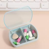 Caja dispensadora a prueba de humedad, caja de almacenamiento portátil para medicamentos, 2 rejillas, pastillero a prueba de polvo, Mini organizador de pastillas para viaje - details 0