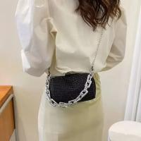 Bolso tipo cubo con diamantes de imitación de versión completa, bolso con bola de cadena brillante, mini bolso cruzado para mujer - details 12