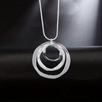 Collar con colgante Irregular de tres anillos, exquisita joyería personalizada de moda, versátil, de vanguardia, para viajes diarios y fiestas - details 3