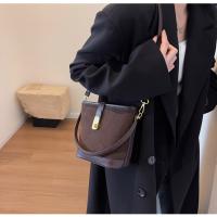 Bolso de Mujer de Gran Capacidad Bolso Cuadrado Mate, Sentido de Alta Gama, Bolso Portátil para las Axilas - details 30