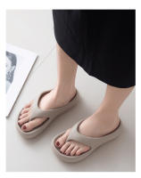 Nuevas chanclas de verano para mujer, antideslizantes y desodorantes, a la moda, versátiles, de playa, premium, tipo pinchazo. - details 16