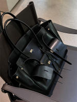 Bolsa de mano Neutral Spice Girl, nueva, de gran capacidad, para viajes diarios, de cuero, estilo punk, con cierre y asa de ala. - details 1