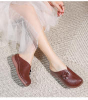 2025 Zapatos de mujer de suela blanda hueca europeos y americanos para pies gordos y anchos, nuevos zapatos de playa Baotou de alta gama de verano para mujer con suelas gruesas y medias pantuflas - details 19