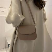 Bolso cruzado de cuero PU para mujer, cartera pequeña de diseñador, semicircular, estilo Retro, a la moda - details 10