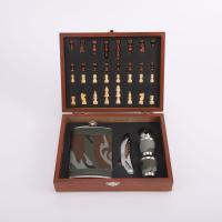 Set Premium Vino/Whisky con Ajedrez - Caja Madera Noble, Acero Inox y Cuero PU, Incluye Sacacorchos + Copa 225ml + Pipa, Ideal para Regalos de Hombre, Camping y Fiestas - details 3