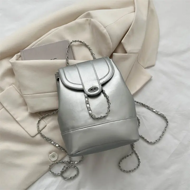 Mochila de Verano 2025 Moda Callejera para Mujeres Material de Nylon Bolsas y Viajes - 1