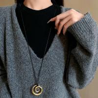 Collar con colgante geométrico en forma de U grande Punk para mujer y hombre, cadena larga ajustable de cuero con forma de herradura para suéter, collares, joyería - details 27