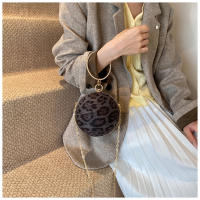 Bolso cruzado con estampado de leopardo para mujer, bolsa pequeña y redonda con cadena, a la moda, novedad de 2024 - details 9