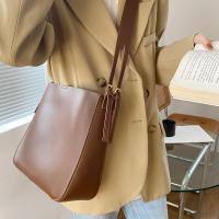 Conjunto de bolso clásico práctico de gran capacidad para madre e hija con bolsos de hombro tipo bandolera para otoño e invierno para mujer - details 1