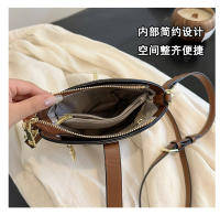 Bolso cruzado cuadrado pequeño y versátil, bolsa Premium de un solo hombro con cadena, novedad de 2024 - details 9