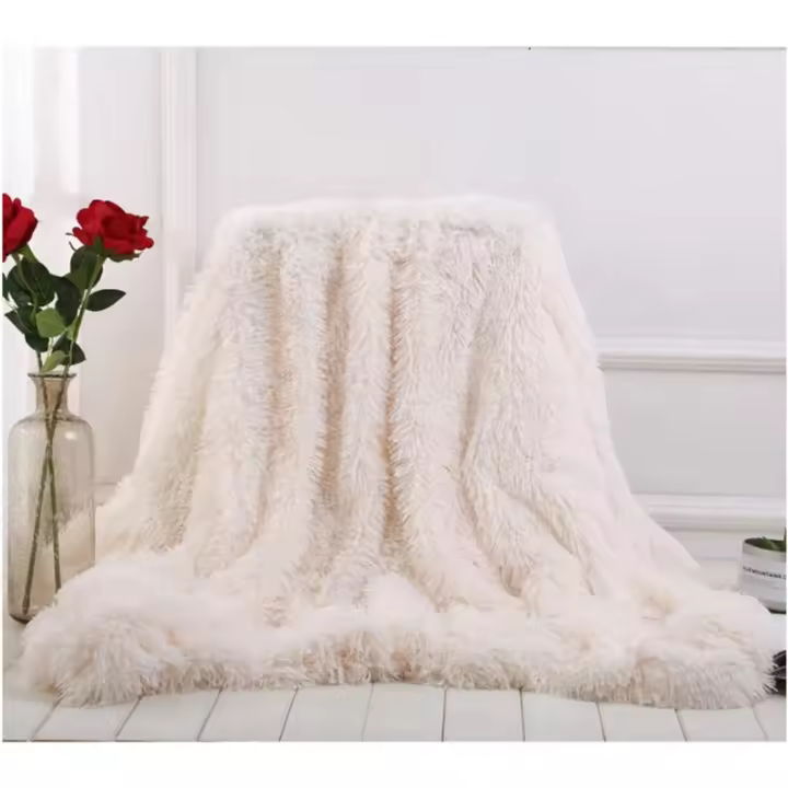 Hggzeg Manta larga de piel sintética supersuave para sofá, silla, cama, color burdeos, 160 x 200 cm - 1