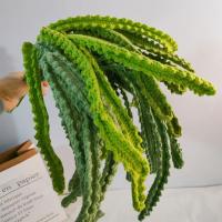 Bonito ramo de rosas tejido a mano, artesanía casera DIY, flores artificiales de ganchillo, ramas de plantas tejidas terminadas, decoración de escritorio para el hogar - details 2