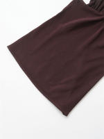 Camiseta Sin Mangas de Punto para Mujer OUWU Top Corto Ajustado Elástico con Detalle de Metal Sin Mangas y Espalda Descubierta - details 4