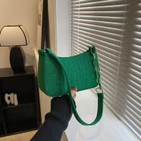 Bolso de mano cuadrado pequeño para mujer, diseño de fieltro para las axilas, moderno, para Debo de la Media Luna - details 3