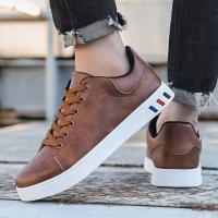 Zapatos deportivos bajos impermeables de tendencia casual para hombre de cuero nuevo de gran tamaño - details 8