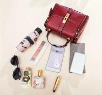 Bolso Cruzado de Cuero Genuino Premium Diseño Clásico, Cierre con Snap, Correa Ajustable, Tono Dorado, Perfecto para Uso Diario, Viajes, Trabajo - details 3