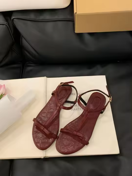 Nuevo estilo de hadas palabra romana con sandalias zapatos de mujer sandalias planas ropa de verano zapatos de playa con punta abierta - 1