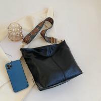Bolso de hombro Vintage para mujer, bandolera de cuero PU de Color sólido, sencillo, con correa ancha, para ir de compras - details 17