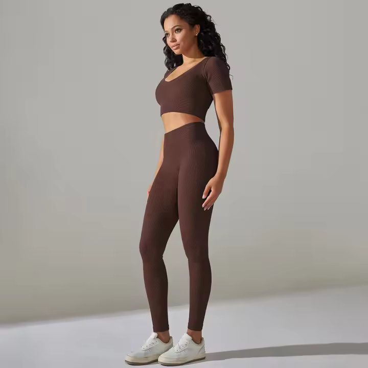 Conjunto de Yoga sin Costuras Leggings de Cintura Alta Top de Manga Corta Top Corto - 1