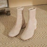 Botas cortas de moda para mujer con punta puntiaguda, forro de felpa y tela similar a la gamuza, tacones gruesos, cremallera trasera, estilo motocicleta - details 2
