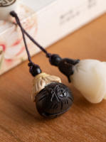 Cadena de suéteres retro de sándalo verde con raíces Bodhi de jade blanco - details 1