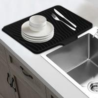 Tapete de silicona resistente al calor para escurrir platos, tamaño grande, antideslizante, tapete de cocina para escurrir platos, con abertura de desviación y pendiente para secar platos - details 13