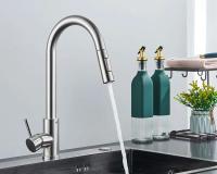 Quyanre Oro pulido extraíble fregadero agua grifo mezclador de una sola manija grifo de ducha de cocina con rotación de 360 ​​grados - details 8