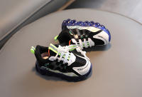 Zapatillas de malla con luces LED para niños y niñas, zapatos deportivos con Velcro, zapatillas luminosas para correr - details 4