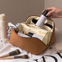 Bolso de cosméticos grande y portátil para mujeres, ideal para maquillaje, viajes, piel y artículos de tocador Organizador de - details 0