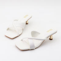 Sandalias sexys con punta cuadrada y tacones bajos. - details 8