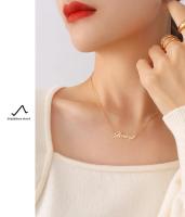 Collar con colgante de letra de diseño innovador, collar querido, chapado en acero titanio, joyería de oro real de 18K para mujer - details 3