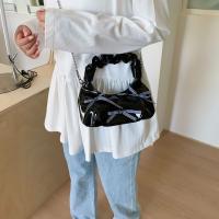 Bolsos de moda coreanos con lazo, bolsos de hombro plisados ​​de cuero Pu con nube, bolsos pequeños y dulces para mujer - details 16