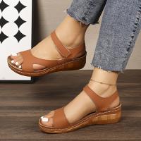 Sandalias de Verano Blancas Casuales Ajustables con Correa de Gancho y Bucle, Tacón de Cuña Grueso, Cubierta PU, Perfectas para Salidas, Compras, Paseos de Playa - details 7