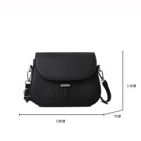 Bolso cruzado de cuero PU para mujer, cartera pequeña de diseñador, semicircular, estilo Retro, a la moda - details 32