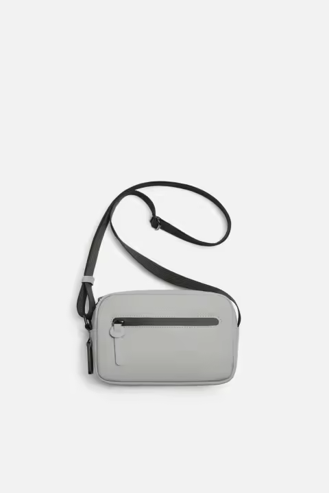 Nuevo bolso de hombre, negro de goma, mini bandolera informal, bolso de mensajero versátil, moderno y pequeño bolso cuadrado de moda. - 1