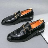 Zapatos de vestir negros para hombre, conducción plana cómoda, oficina de negocios, hebilla de metal, zapatos casuales de cuero con patrón de cocodrilo - details 3