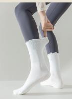 3 pares de calcetines de yoga sólidos para mujer, calcetines de yoga transpirables de algodón a media pantorrilla, calcetines deportivos antideslizantes con volantes para el suelo - details 10