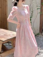 Vestido de princesa rosa floral para mujer, nuevo estilo, temperamento de alta gama, cuello cuadrado francés, estilo de vacaciones en la playa, verano 2025 - details 0