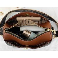 Bolso De Hombro Para Mujer De Lujo De Diseñador Famoso Bolso Bandolera Moda Cuadros Trendy Material PU Con Cierre De Cremallera - details 11