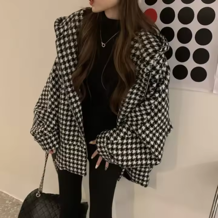 Camiseta de lana con marco retro estilo clásico para mujer con gorro cómodo y adelgazante para otoño-invierno - 1