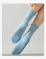 3 pares de calcetines de yoga sólidos para mujer, calcetines de yoga transpirables de algodón a media pantorrilla, calcetines deportivos antideslizantes con volantes para el suelo - details 19