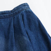 - Falda media casual de mezclilla plisada azul de cintura alta para mujer, holgada, a la moda, tendencia primavera otoño 2025 nueva - details 5