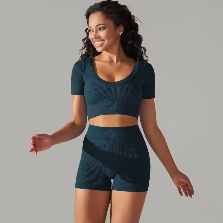 Conjunto Deportivo de Alta Cintura para Mujeres Leggings de Cintura Alta, Camisetas de Manga Corta, Shorts Conjunto de Gimnasio Sin Costuras - 1