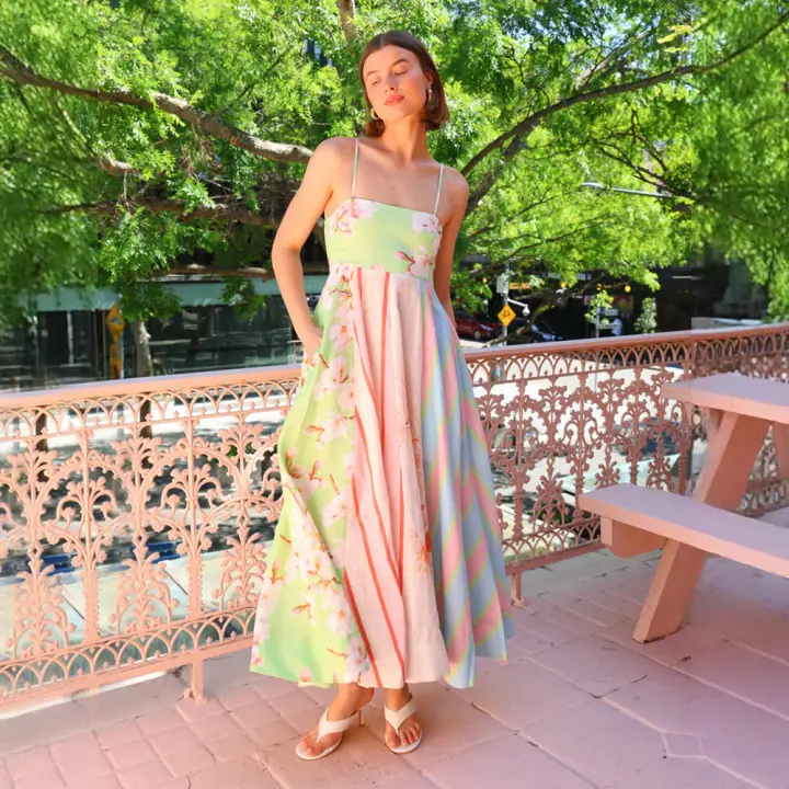 Vestido con vuelo grande para mujer, camisola sexy con estampado de grafiti, año nuevo, 2025 - 1