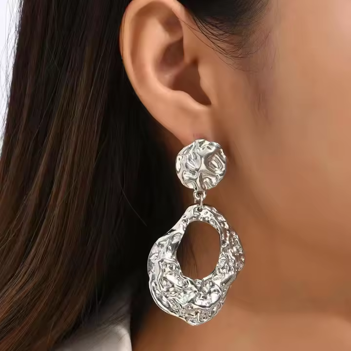 Pendientes de metal con volantes Pendientes grandes con textura de metal exagerada personalidad irregular simple - 1